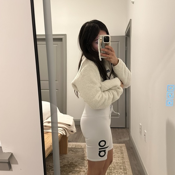 ALO football laced shorts - Picture 5 of 5